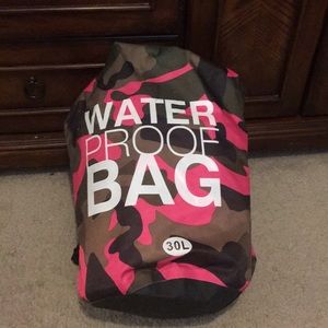 Camo pink Waterproof backpack!